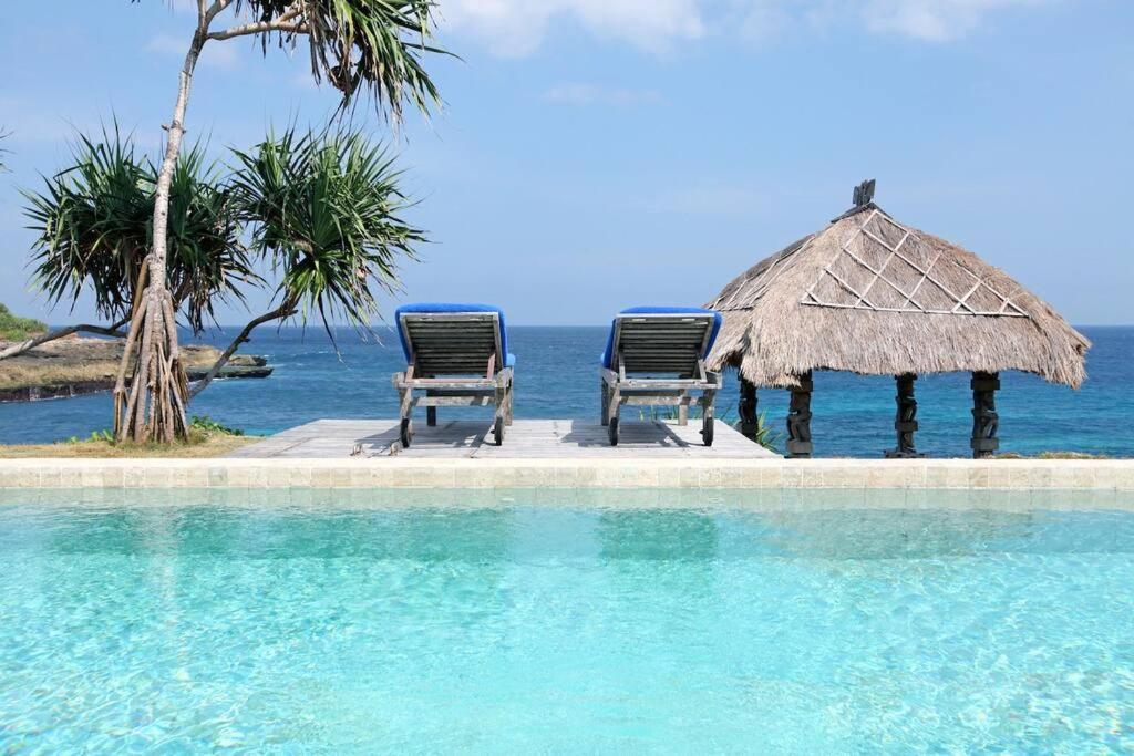 Villa Lumba Lumba - Oceanfront & Spectacular View! Nusa Lembongan  Exterior photo